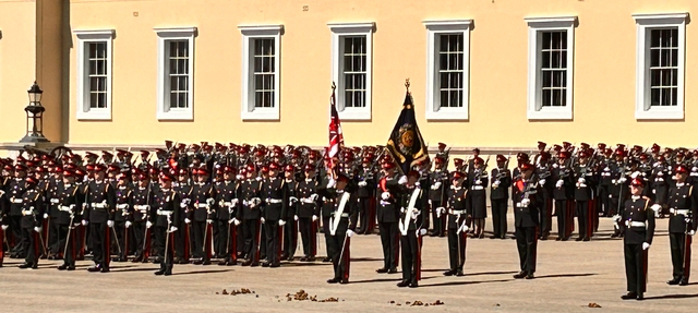Parade 2